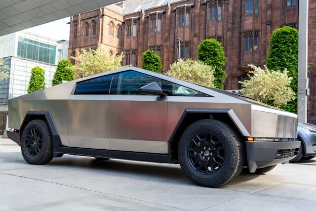 car wraps repair services in Eugene, OR, provided by Blue Rose Auto.