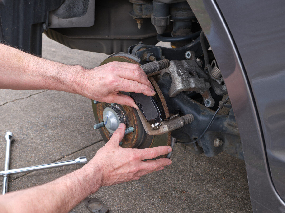 brake pad replacement cost