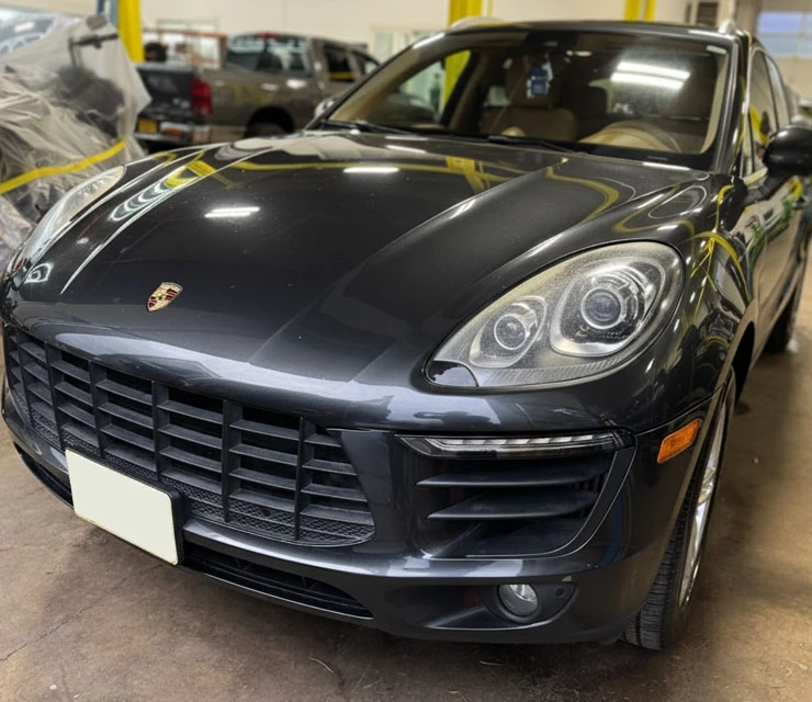 expert porsche repair solutions Detail-Focused Tesla Surface Care