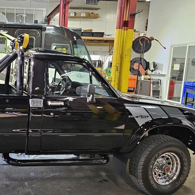 technicians-performing-premium-oil-change-in-springfield Why Cars Need Real Collision Experts After an Accident