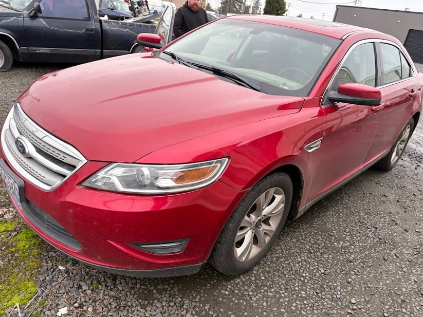 Choosing the Right Ford Body Shop Matters