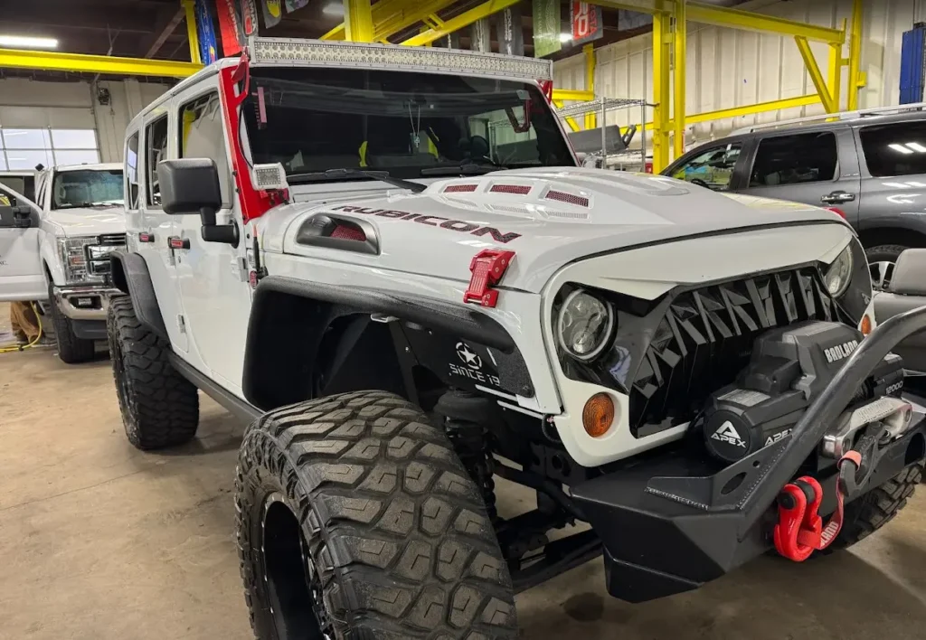 Jeep Body Shop Repairs Explained for Drivers in Eugene, Springfield, and Nearby Oregon Communities