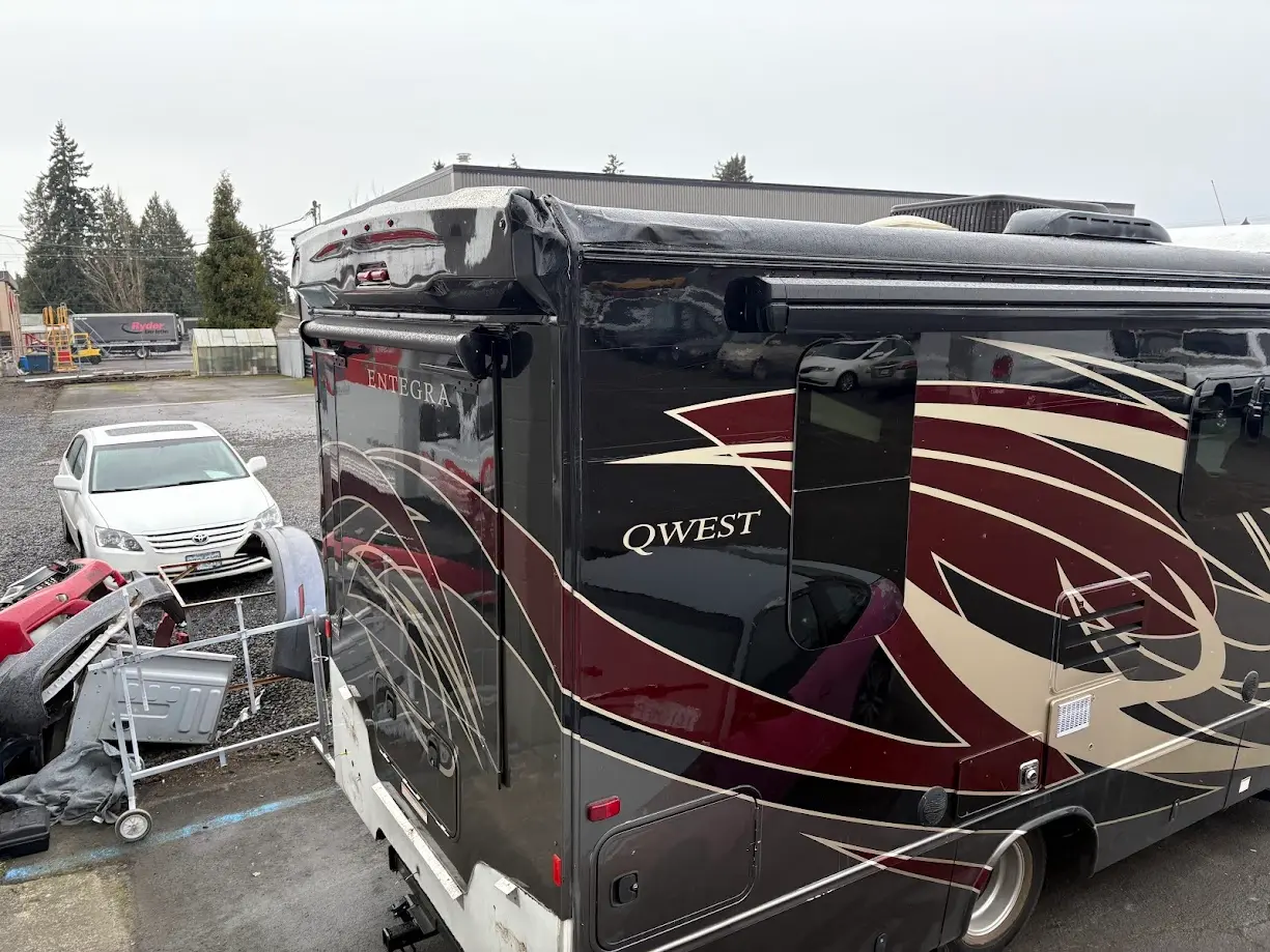 Learn about rv wraps in Eugene and Springfield, including costs, design options, and how wraps protect your RV’s exterior.